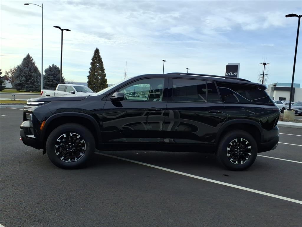 used 2024 Chevrolet Traverse car, priced at $39,688