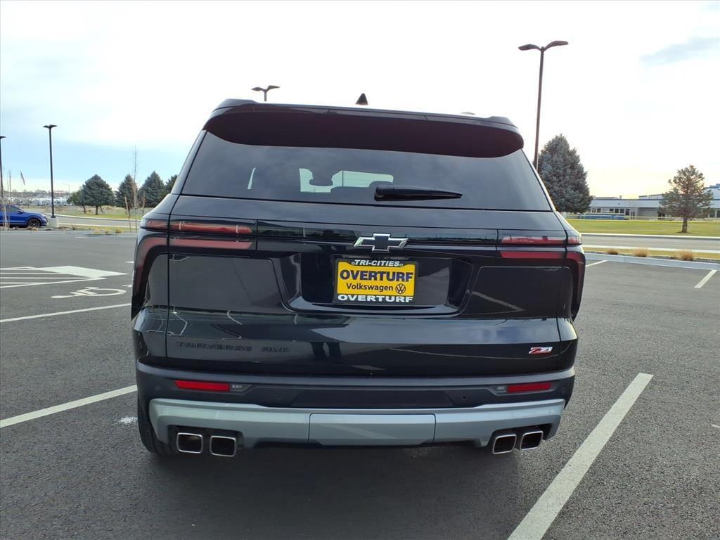 used 2024 Chevrolet Traverse car, priced at $39,688