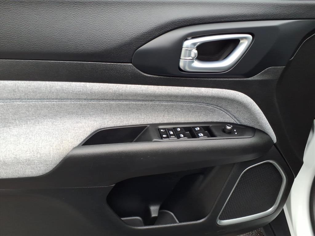 used 2023 Jeep Compass car, priced at $20,657