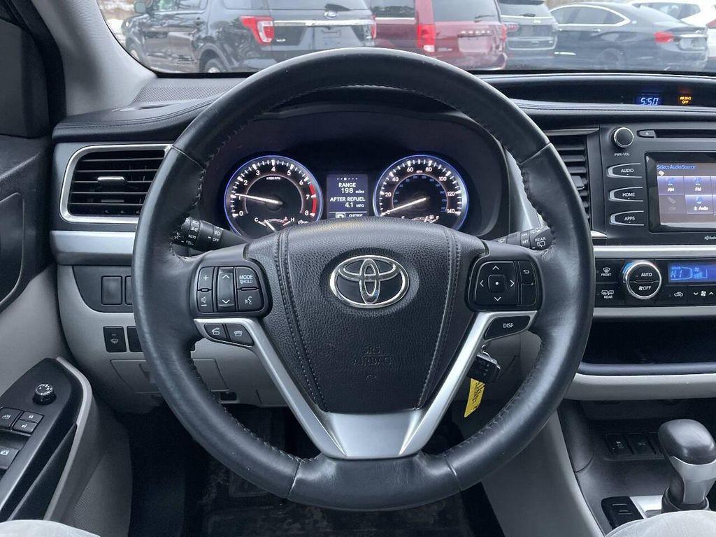 used 2014 Toyota Highlander car, priced at $17,200