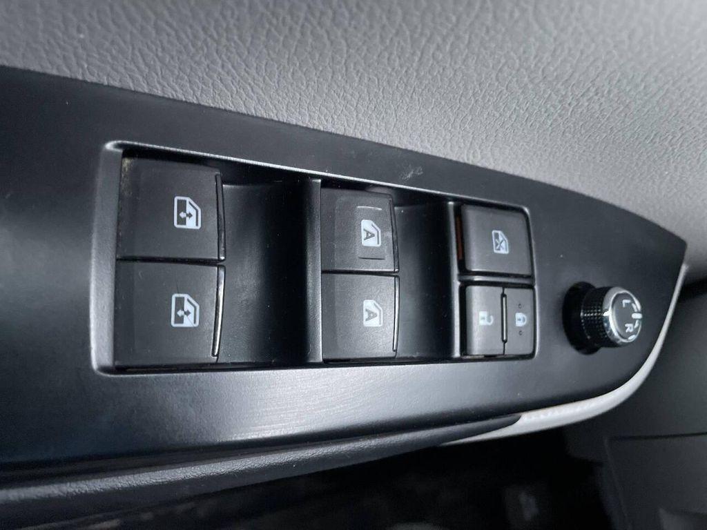 used 2014 Toyota Highlander car, priced at $17,200