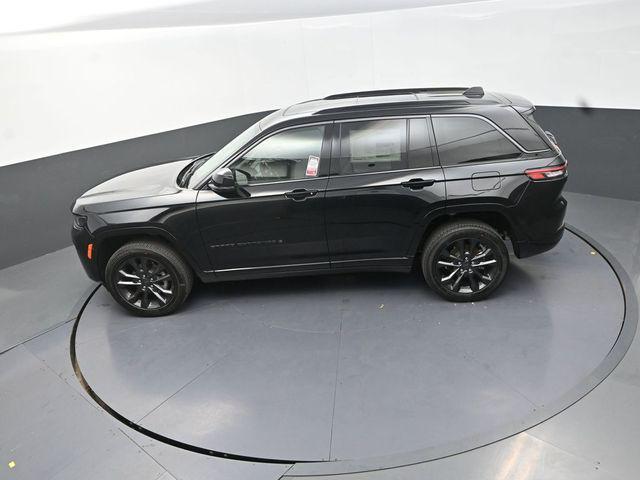 new 2026 Jeep Grand Cherokee car, priced at $44,060