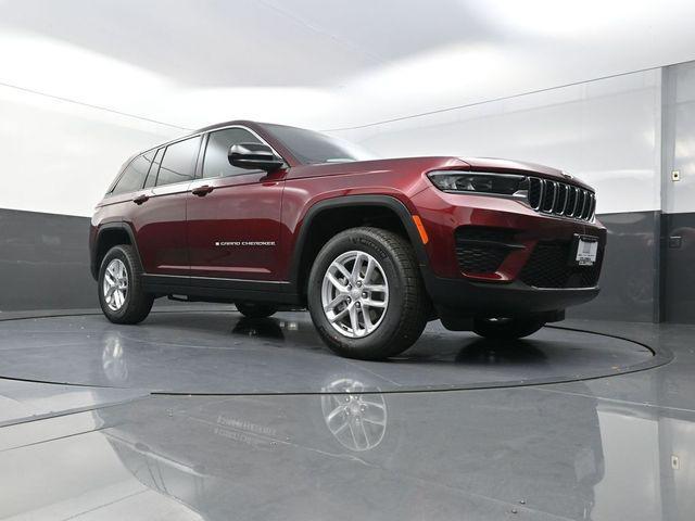 new 2026 Jeep Grand Cherokee car, priced at $40,045