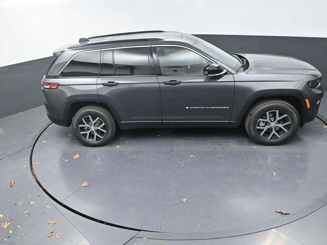 new 2025 Jeep Grand Cherokee car, priced at $42,481