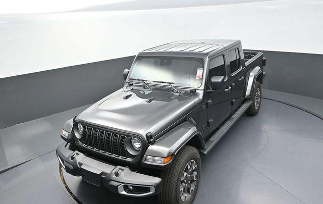 new 2025 Jeep Gladiator car, priced at $44,750
