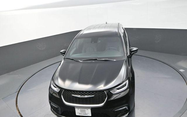 new 2026 Chrysler Pacifica car, priced at $36,089