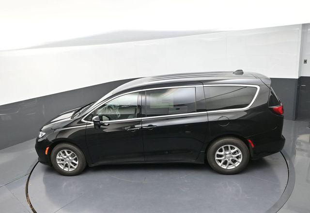 new 2026 Chrysler Pacifica car, priced at $36,089