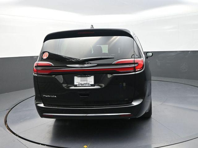 new 2026 Chrysler Pacifica car, priced at $36,089