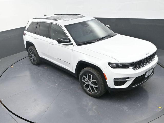 new 2025 Jeep Grand Cherokee car, priced at $41,945