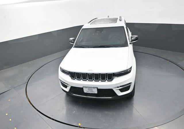 new 2025 Jeep Grand Cherokee car, priced at $41,945