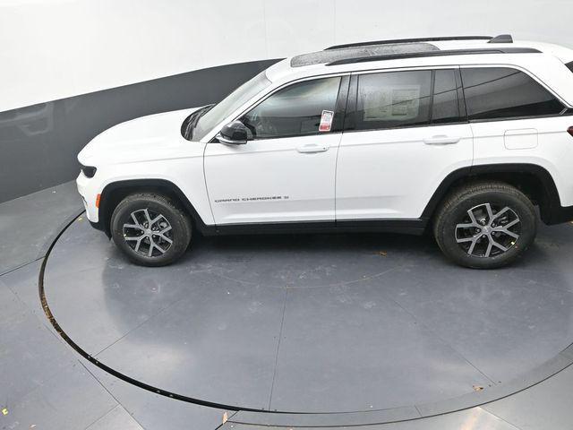 new 2025 Jeep Grand Cherokee car, priced at $41,945