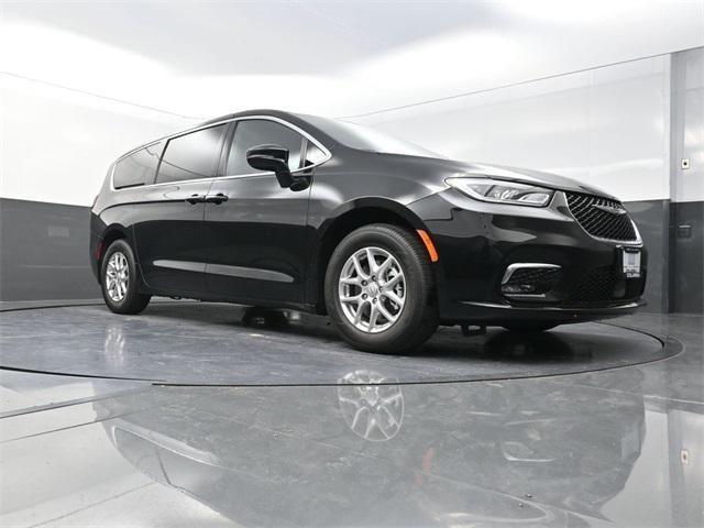 new 2026 Chrysler Pacifica car, priced at $36,500