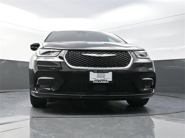 new 2026 Chrysler Pacifica car, priced at $36,500