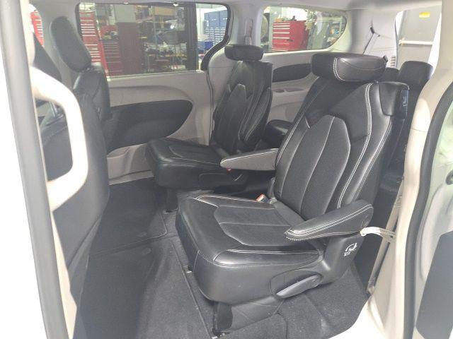 used 2024 Chrysler Pacifica car, priced at $27,000