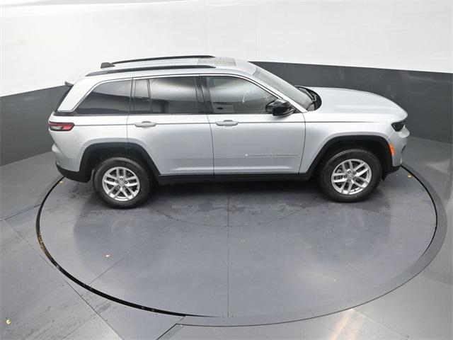 new 2025 Jeep Grand Cherokee car, priced at $35,250
