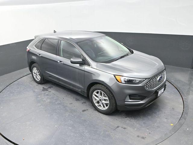 used 2024 Ford Edge car, priced at $21,600