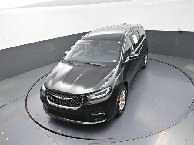used 2023 Chrysler Pacifica car, priced at $22,500