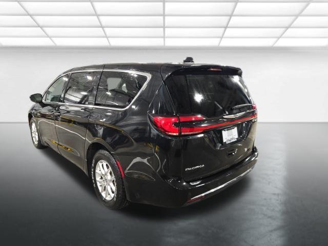 used 2023 Chrysler Pacifica car, priced at $23,000