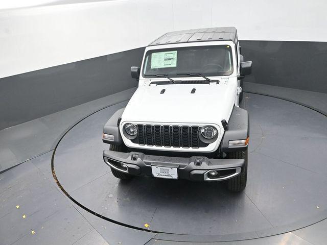 new 2026 Jeep Gladiator car, priced at $39,360