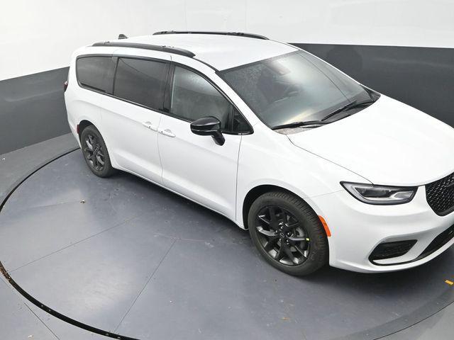 new 2026 Chrysler Pacifica car, priced at $43,540