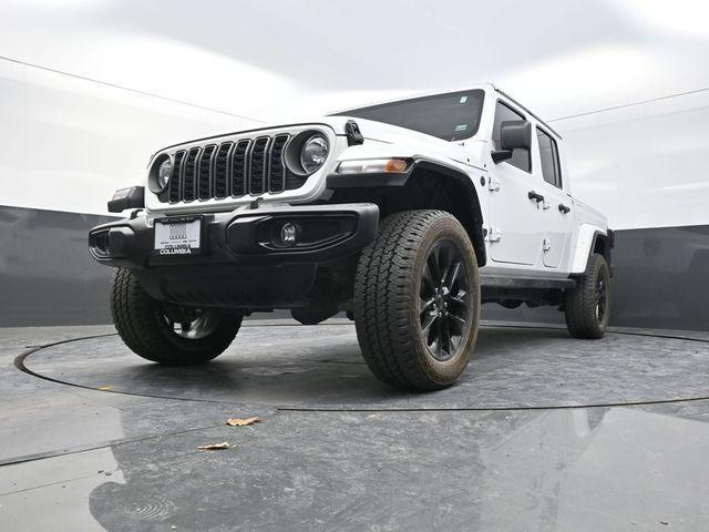 used 2025 Jeep Gladiator car, priced at $36,400