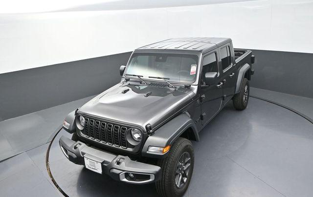 new 2025 Jeep Gladiator car, priced at $37,250