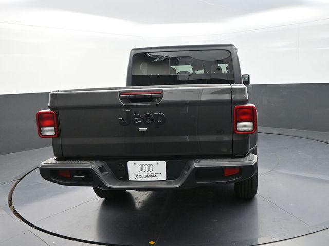 new 2025 Jeep Gladiator car, priced at $37,250