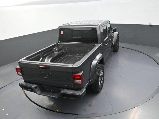 new 2026 Jeep Gladiator car, priced at $41,625