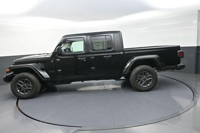 new 2026 Jeep Gladiator car, priced at $41,844