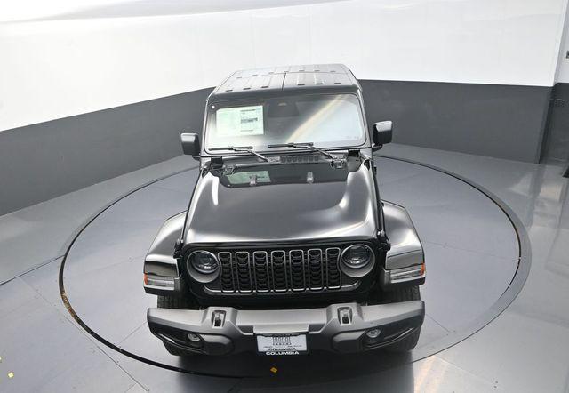 new 2026 Jeep Gladiator car, priced at $41,844