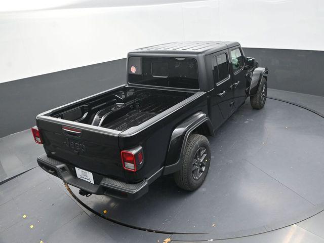new 2026 Jeep Gladiator car, priced at $46,684