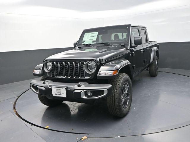 new 2026 Jeep Gladiator car, priced at $46,684