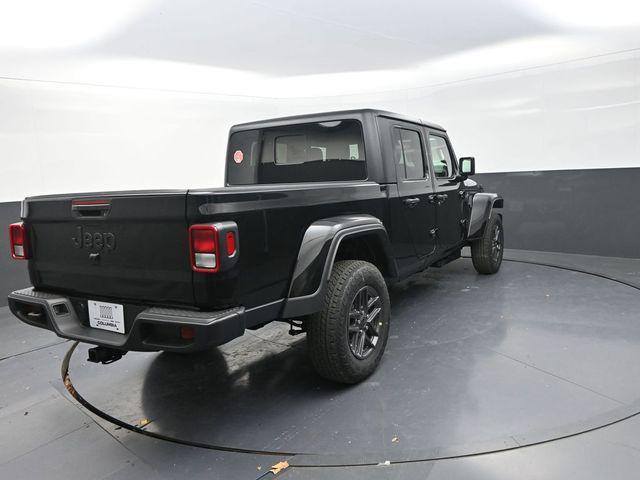 new 2026 Jeep Gladiator car, priced at $46,684