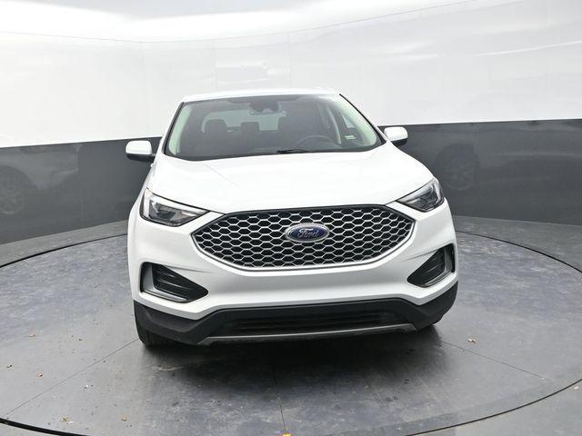 used 2024 Ford Edge car, priced at $21,400