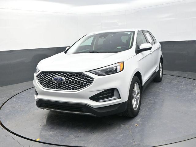 used 2024 Ford Edge car, priced at $21,400