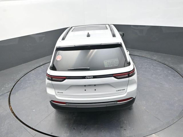 new 2026 Jeep Grand Cherokee car, priced at $44,750