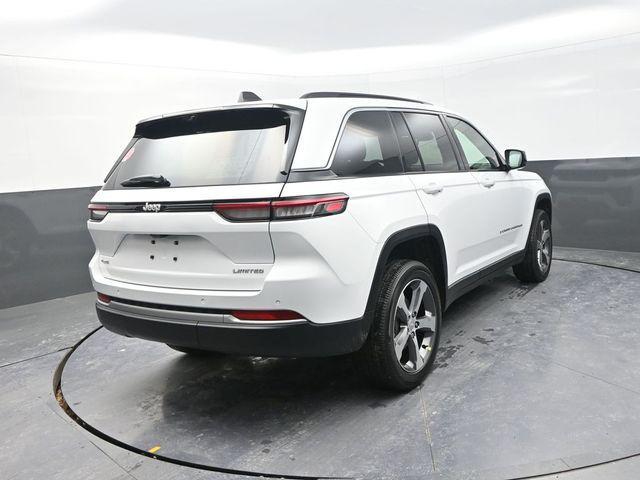 new 2026 Jeep Grand Cherokee car, priced at $44,750