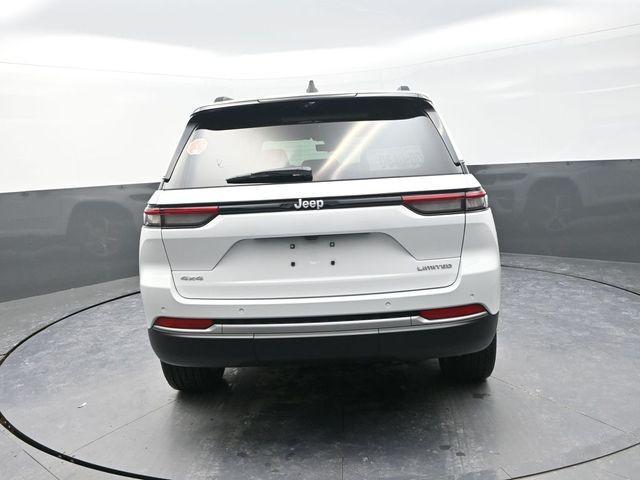 new 2026 Jeep Grand Cherokee car, priced at $44,750