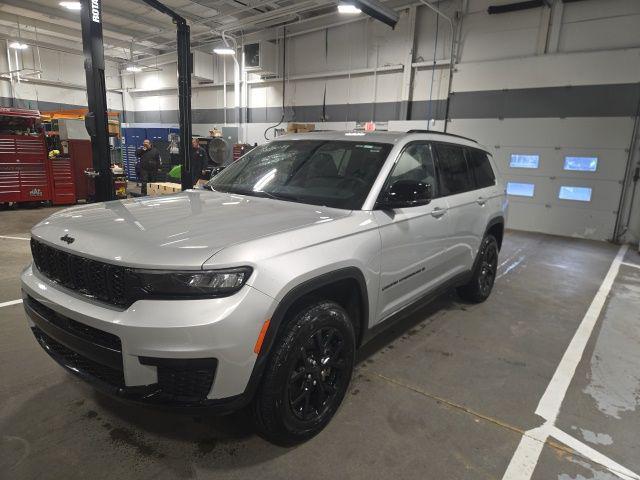used 2024 Jeep Grand Cherokee L car, priced at $29,500