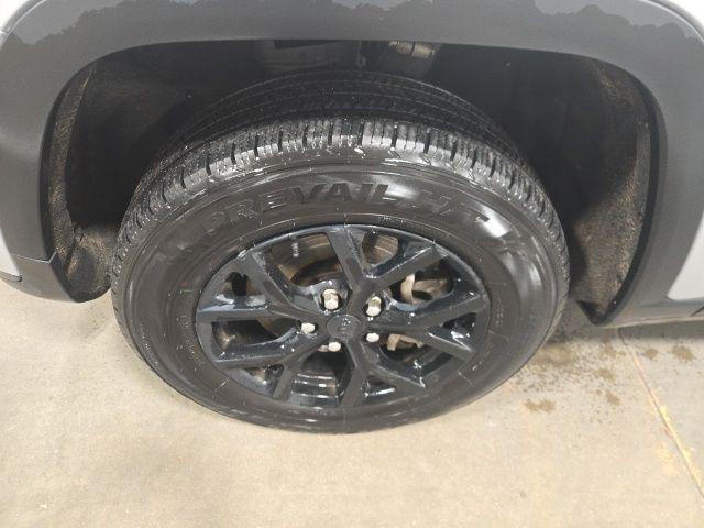 used 2024 Jeep Grand Cherokee L car, priced at $29,500