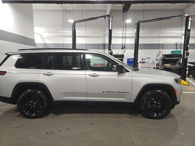 used 2024 Jeep Grand Cherokee L car, priced at $29,500
