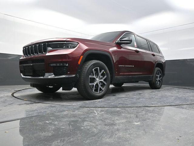 new 2025 Jeep Grand Cherokee L car, priced at $45,673