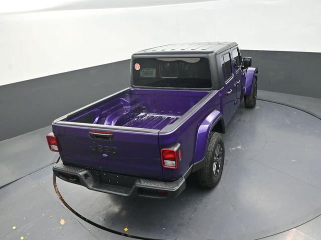 new 2026 Jeep Gladiator car, priced at $45,553