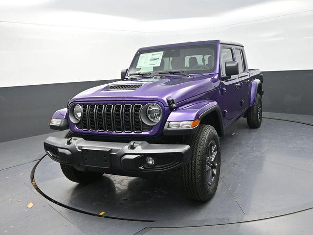 new 2026 Jeep Gladiator car, priced at $45,553