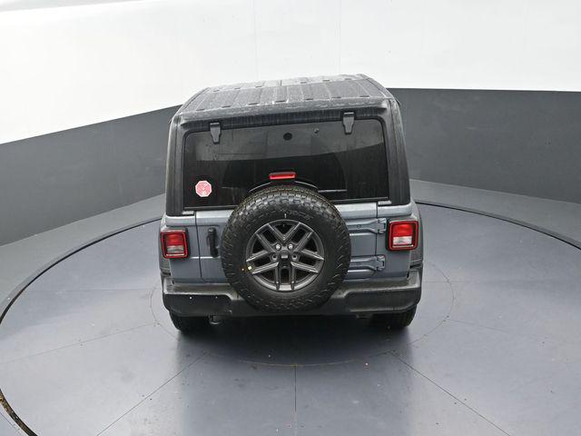 new 2026 Jeep Wrangler car, priced at $39,422