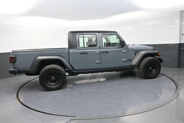 new 2026 Jeep Gladiator car, priced at $35,100
