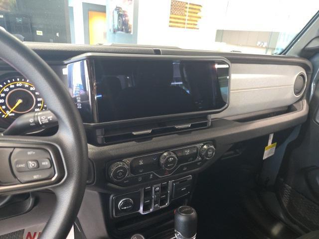 new 2026 Jeep Gladiator car, priced at $37,000