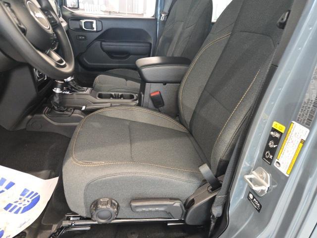 new 2026 Jeep Gladiator car, priced at $37,000