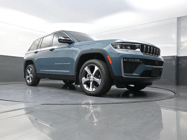 new 2026 Jeep Grand Cherokee car, priced at $45,139