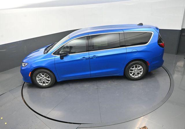 new 2026 Chrysler Pacifica car, priced at $41,305